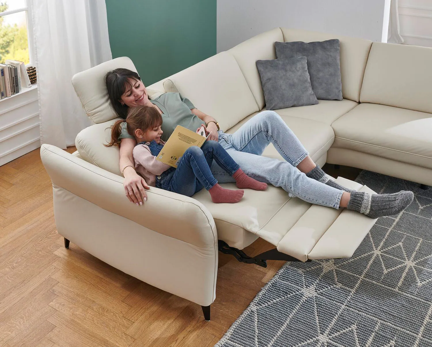 Leder Ecksofa kleine L Form Beige rechts mit Funktion